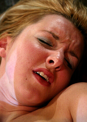 free sex pornphoto 15 Jolene galleires-blonde-bigbutts waterbondage