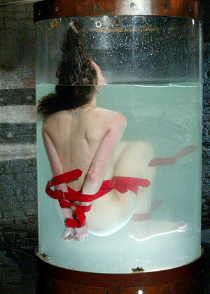 free sex pornphoto 15 Jordan lixxx-bondage-bubbly waterbondage