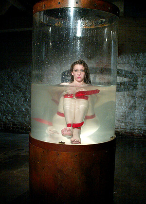 free sex pornphoto 9 Jordan lixxx-bondage-bubbly waterbondage