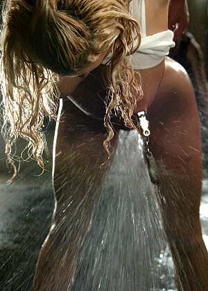 free sex pornphotos Waterbondage Mia Bangg Victoria Sweet Copafeel Bondage Sexclub
