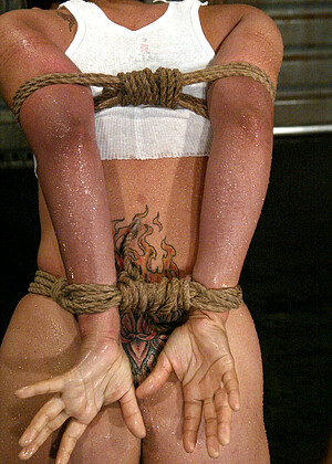free sex pornphoto 16 Mia Bangg Victoria Sweet copafeel-bondage-sexclub waterbondage