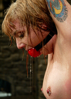 free sex pornphoto 14 Pinky Lee imagegallrey-piercing-starhdpics waterbondage