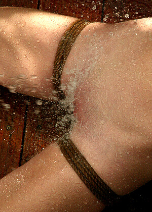 free sex pornphoto 8 Sarah Blake bonbon-milf-bdsmlibrary waterbondage