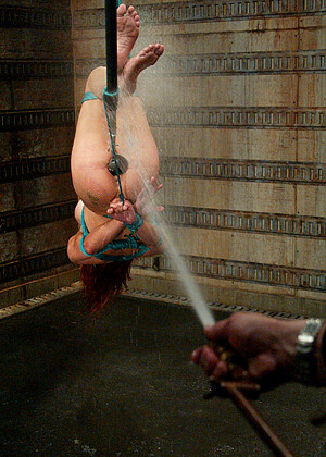 free sex pornphoto 8 Shannon Kelly desyras-redhead-engel waterbondage