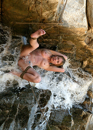 free sex pornphoto 16 Star karal-wet-porns waterbondage