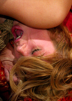 free sex pornphoto 19 Lain Oi Sydnee Capri hqprono-femdom-de-constructing whippedass