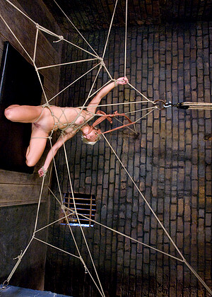 free sex pornphoto 2 Claire Adams Vendetta ofline-blonde-thigh wiredpussy