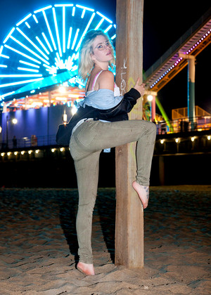 free sex pornphoto 6 Catie Parker cumbang-teen-outdoors-http-pinupfilescom zishy
