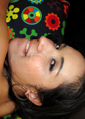 free sex photo 15 Tia Cyrus thegym-facial-soap 18yearsold