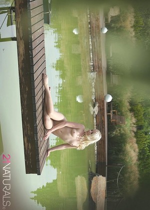 free sex photo 4 Lola Taylor 2015-blonde-asianpussymobi 21naturals