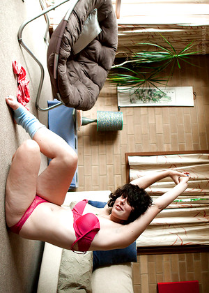 free sex pornphoto 11 Laria deb-nipples-bro abbywinters