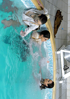 free sex photo 15 Diana Kate Kitty Saliery amamiya-pool-scene allwam