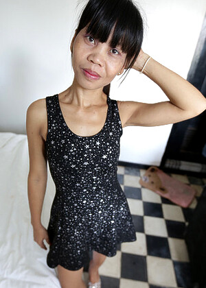 free sex photo 4 Lina dolores-petite-autumn asiansexdiary