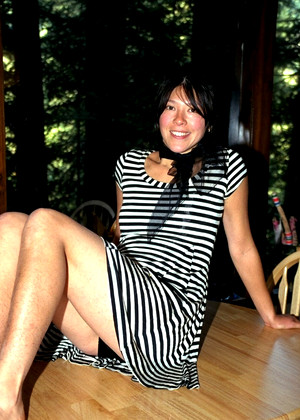 free sex pornphoto 5 Amanda christmas-skirt-colleg atkexotics
