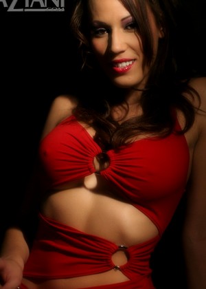free sex pornphoto 15 Layla Rivera assh-babes-goldfinger aziani