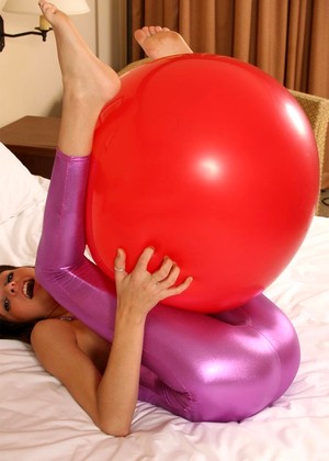 free sex pornphoto 3 Lola erect-fetish-photohd balloonsluts