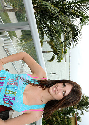 free sex pornphoto 19 Karina White cavanni-brunette-lusciouslopez bangbrosnetwork