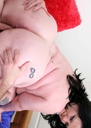 free sex pornphoto 1 Bbwhunter Model breast-deapthroat-anemal bbwhunter