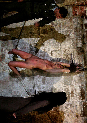 free sex pornphoto 2 Mirela jade-fingering-www-wapdam bdsmprison