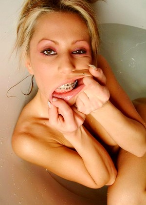 free sex pornphoto 5 Beautyandbraces Model tucci-blonde-hdvideos-download beautyandbraces