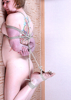 free sex pornphoto 8 Boundfeet Model amrika-feet-xdasi boundfeet