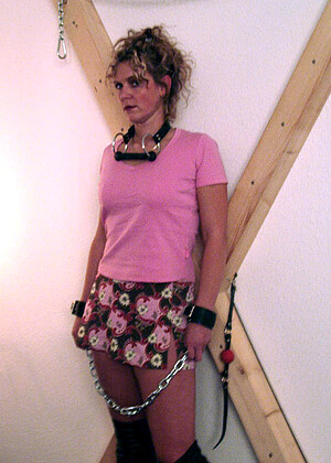 free sex photo 2 Blonde Lea hair-boots-breast-pics boundstudio