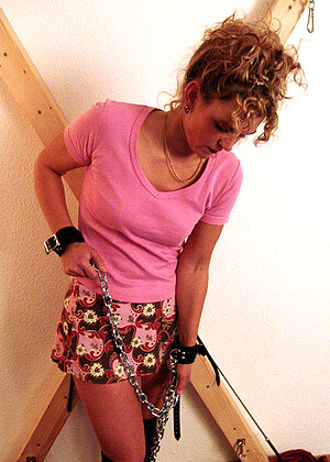 free sex photo 5 Blonde Lea hair-boots-breast-pics boundstudio
