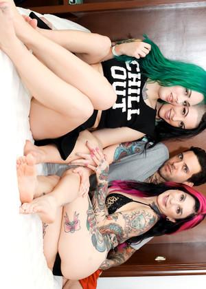 free sex pornphoto 14 Joanna Angel Small Hands Rachael Madori Taurus Angel scenes-foursome-model-girlbugil burningangel