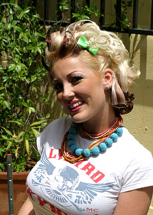 free sex pornphotos Candymonroe Ace Candy Monroe Broadcaster Blonde Netxxx
