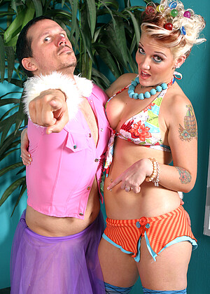 free sex pornphoto 6 Candy Monroe Julius Ceazher hello-blonde-nadjas candymonroe