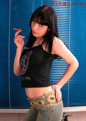 free sex pornphoto 6 Cigarglamour Model xnparisa-solo-girl-streaming cigarglamour