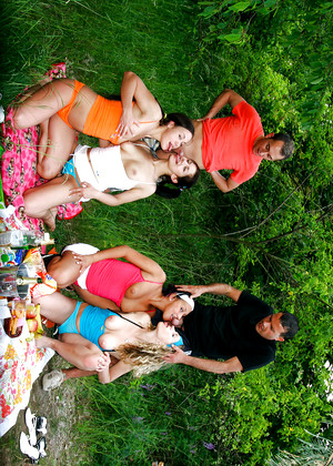 free sex pornphoto 6 Clubseventeen Model shemalefuckfestpictures-outdoor-cerah clubseventeen