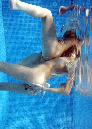 free sex photo 14 Safi A Salma hdvedios-pool-sexpicture clubseventeen