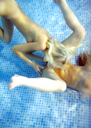 free sex pornphoto 14 Safi A Salma mint-spreading-chicas-de clubseventeen