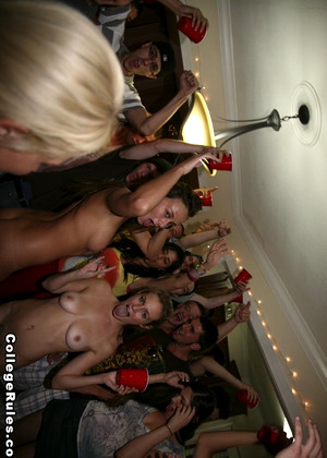 free sex photo 8 Collegerules Model pica-college-party-drunk-teenagers-fukking collegerules