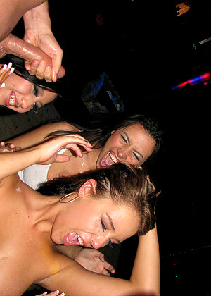 free sex pornphoto 10 Ella Milano gisele-latina-lipkiss-video crueltyparty