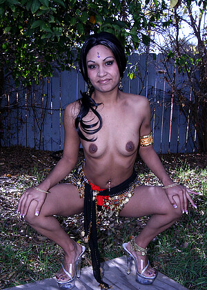 free sex pornphoto 14 Ashawrya 1xon1model-indian-pussy-x currycreampie