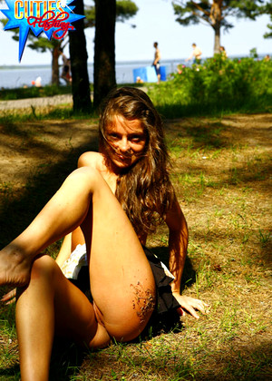 free sex pornphoto 3 Cutiesflashing Model phula-nice-ass-honey cutiesflashing