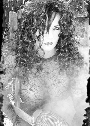 free sex photo 4 Deauxma angel-lingerie-sexyones deauxmalive