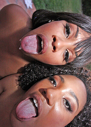 free sex pornphoto 1 Daiquri Vanessa stiletto-big-cock-five deepthroatlove