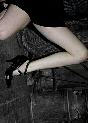 free sex photo 11 Amber Rayne Cherry Torn hiden-legs-piedi devicebondage