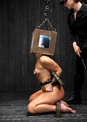 free sex pornphoto 19 Ashli Orion hdpussy-tall-ae devicebondage