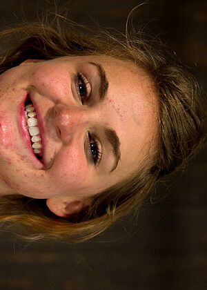 free sex photo 15 Chloe Camilla Payton Bell pux-mom-mobiletube devicebondage