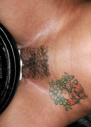 free sex pornphoto 1 Damon Pierce Sara Faye xsexhdpics-milf-swanlake devicebondage