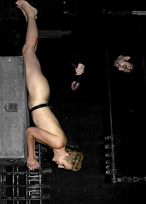 free sex pornphoto 6 Dylan Ryan beautyandsenior-close-up-adultboard devicebondage