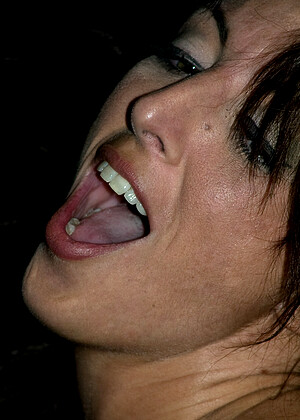 free sex photo 16 Gina Caruso kickass-bondage-babescom devicebondage