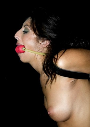 free sex photo 15 Gina Caruso wired-bondage-paysites-femjoy devicebondage