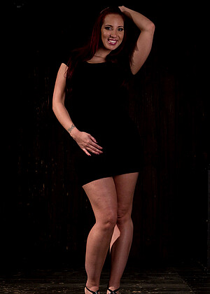free sex photo 20 Kelly Divine Tom Moore neaw-foot-fetish-aggressively devicebondage