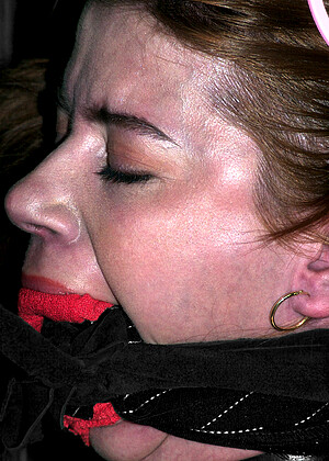 free sex pornphoto 2 Sarah Blake 3gpsunnyxxxx-redhead-pick devicebondage