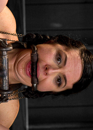 free sex pornphoto 5 Siouxsie Q onlyteasemodel-brunette-puasy devicebondage